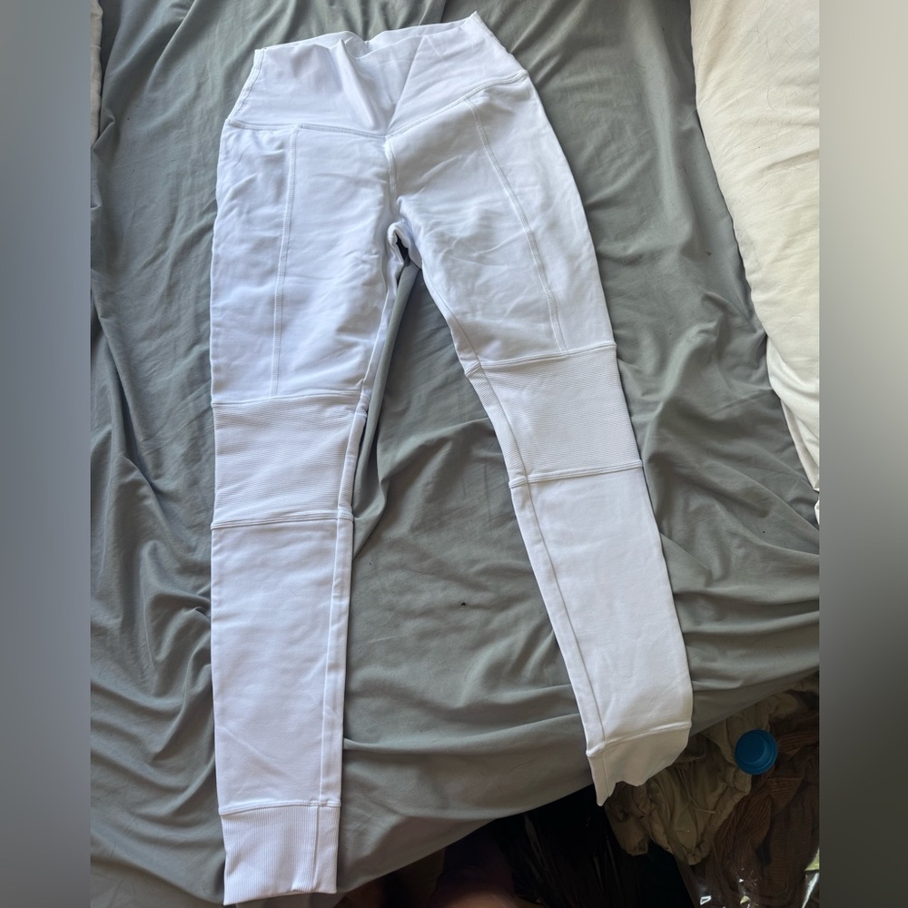 Alo yoga White workout Pants